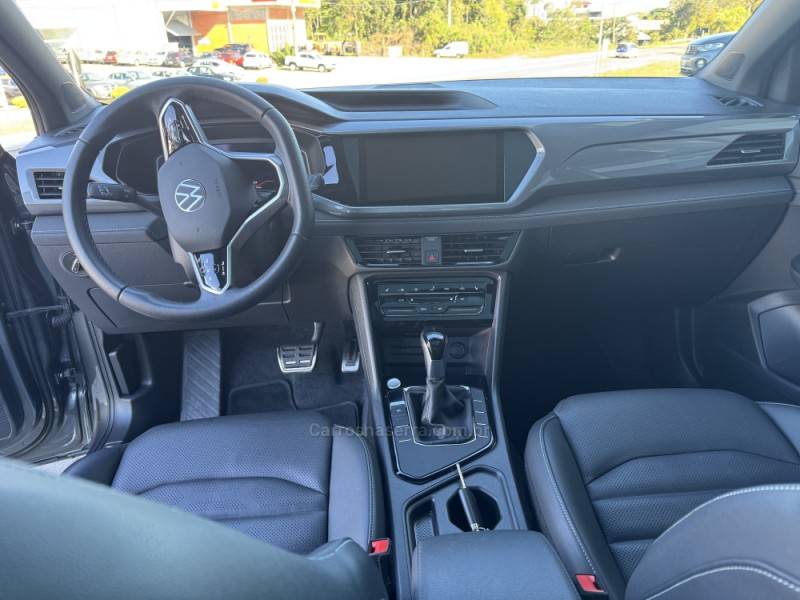 VOLKSWAGEN - TAOS - 2024/2024 - Cinza - R$ 179.900,00