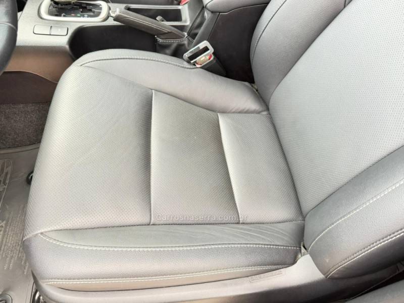 TOYOTA - HILUX - 2024/2024 - Branca - R$ 295.900,00