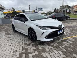 TOYOTA - COROLLA - 2022/2023 - Branca - R$ 147.900,00