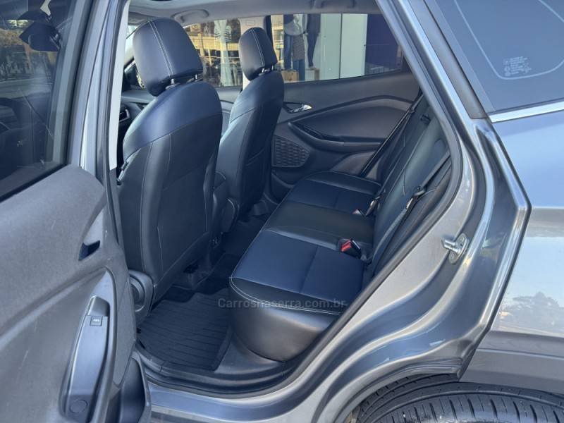 CHEVROLET - TRACKER - 2020/2021 - Cinza - R$ 106.000,00
