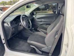 VOLKSWAGEN - SAVEIRO - 2023/2024 - Branca - R$ 84.000,00