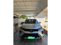 TOYOTA - HILUX SW4 - 2024/2024 - Prata - R$ 366.000,00
