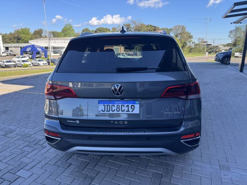VOLKSWAGEN - TAOS - 2024/2024 - Cinza - R$ 179.900,00