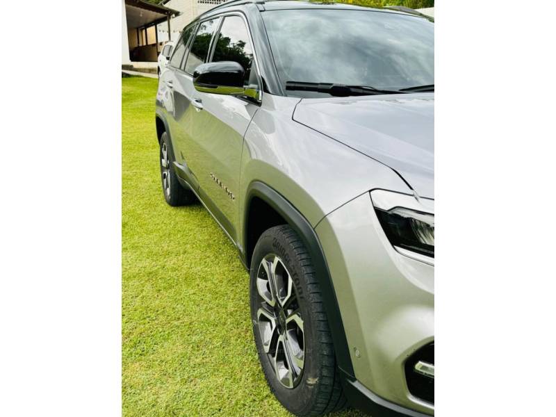 JEEP - COMMANDER - 2022/2022 - Branca - R$ 190.000,00