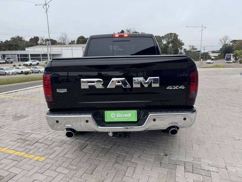 DODGE - RAM - 2022/2022 - Preta - R$ 272.000,00