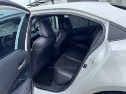 TOYOTA - COROLLA - 2022/2023 - Branca - R$ 147.900,00