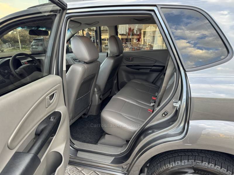 HYUNDAI - TUCSON - 2016/2017 - Cinza - R$ 68.900,00