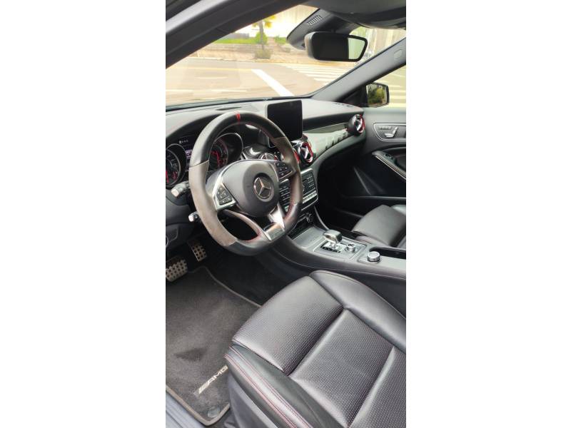 MERCEDES-BENZ - A 45 AMG - 2018/2019 - Preta - R$ 256.000,00
