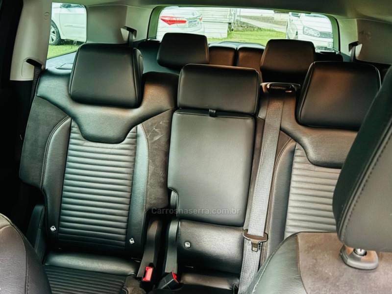 JEEP - COMMANDER - 2022/2022 - Branca - R$ 190.000,00