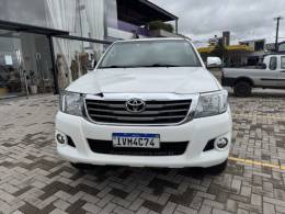 TOYOTA - HILUX - 2014/2014 - Branca - R$ 123.900,00