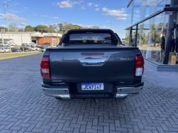 TOYOTA - HILUX - 2024/2024 - Cinza - R$ 236.900,00