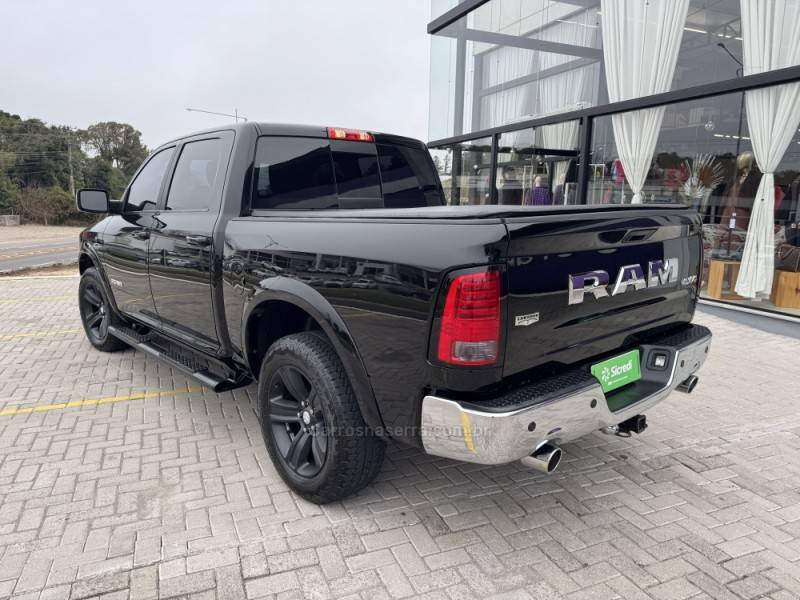 DODGE - RAM - 2022/2022 - Preta - R$ 272.000,00