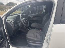 FIAT - STRADA - 2024/2025 - Branca - R$ 123.900,00