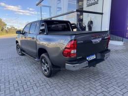 TOYOTA - HILUX - 2024/2024 - Cinza - R$ 236.900,00