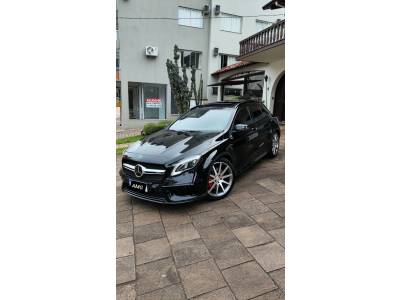 MERCEDES-BENZ - A 45 AMG - 2018/2019 - Preta - R$ 256.000,00