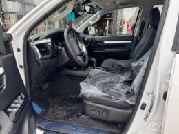 TOYOTA - HILUX - 2025/2025 - Branca - R$ 299.000,00