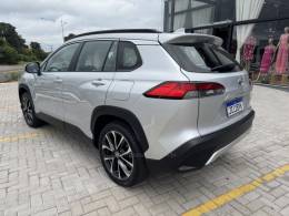 TOYOTA - COROLLA - 2023/2024 - Branca - R$ 183.900,00