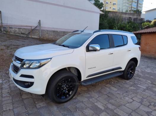 CHEVROLET - TRAILBLAZER - 2017/2018 - Branca - R$ 156.000,00