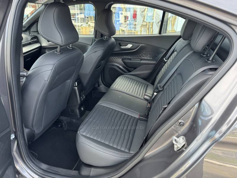 FIAT - FASTBACK - 2022/2023 - Cinza - R$ 122.000,00