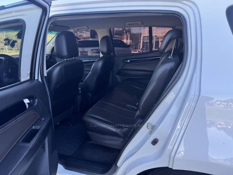 CHEVROLET - TRAILBLAZER - 2018/2019 - Branca - R$ 165.000,00