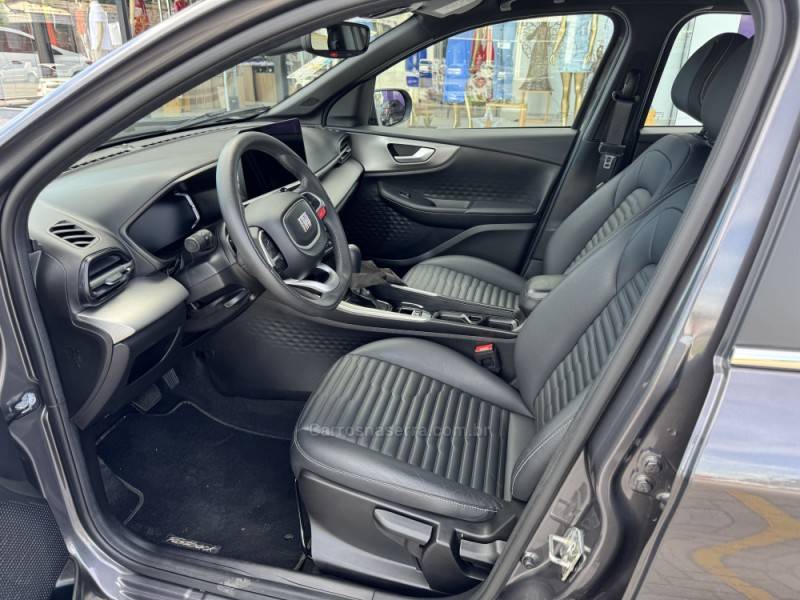 FIAT - FASTBACK - 2022/2023 - Cinza - R$ 122.000,00
