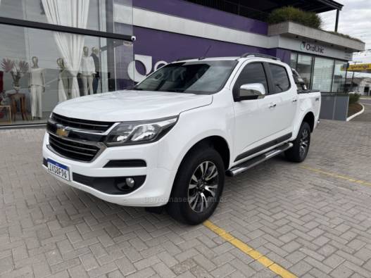 CHEVROLET - S10 - 2016/2017 - Branca - R$ 144.900,00
