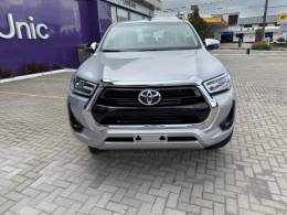 TOYOTA - HILUX - 2025/2025 - Prata - R$ 292.000,00