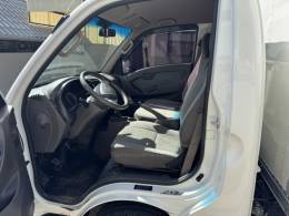 HYUNDAI - HR - 2016/2017 - Branca - R$ 135.000,00